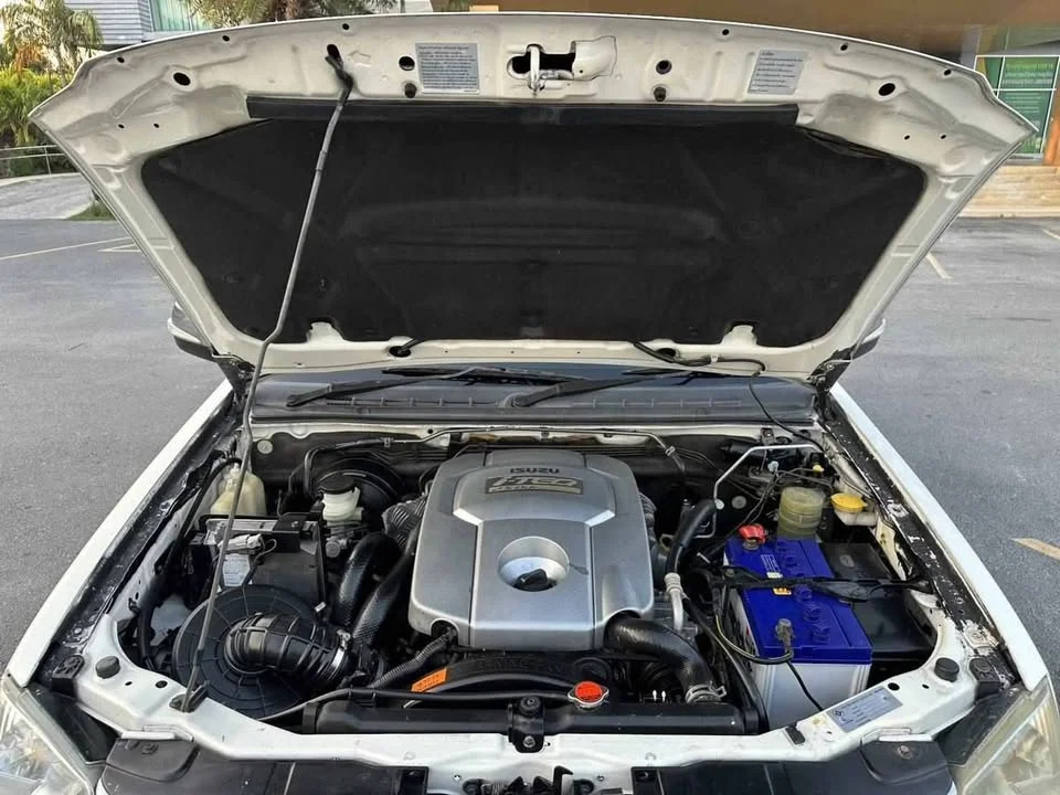 2010 Isuzu D-Max I 2