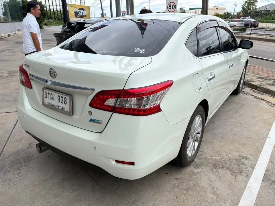 2012 Nissan Sylphy III (B17) 3
