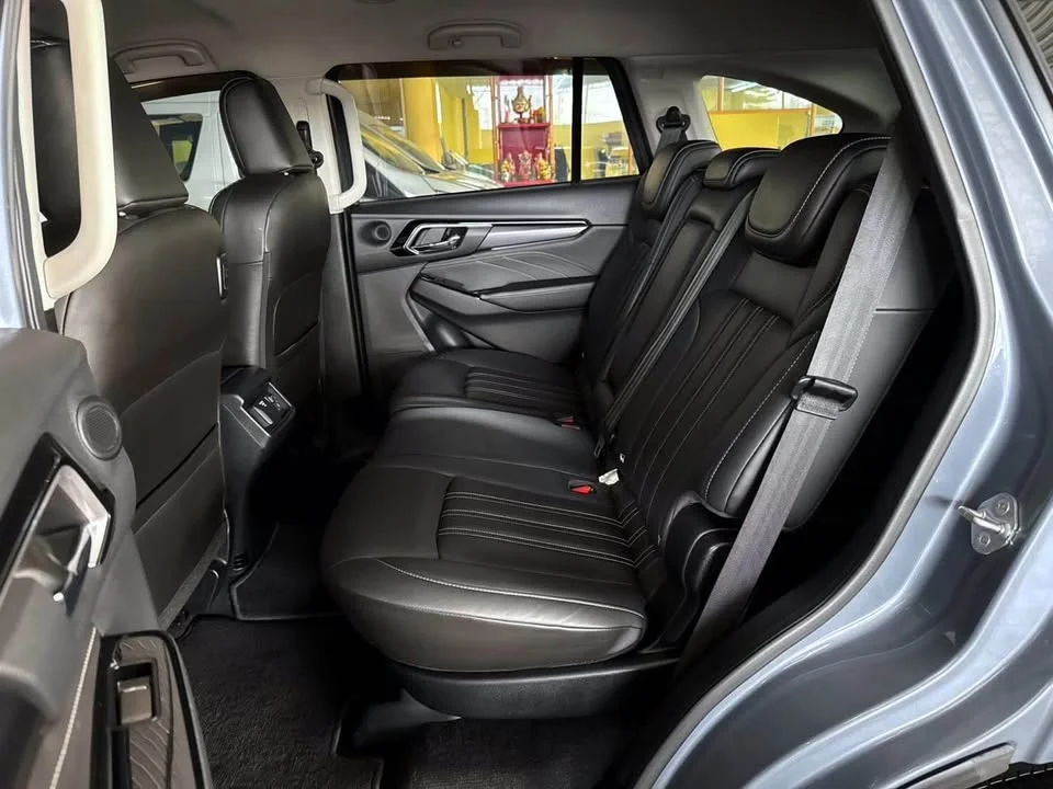 2023 Isuzu MU-X II 2