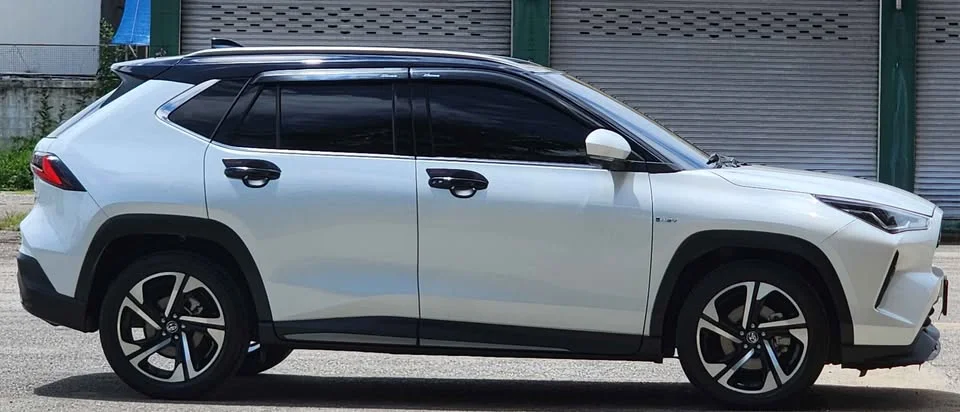 2024 Toyota Yaris Cross AC200 2