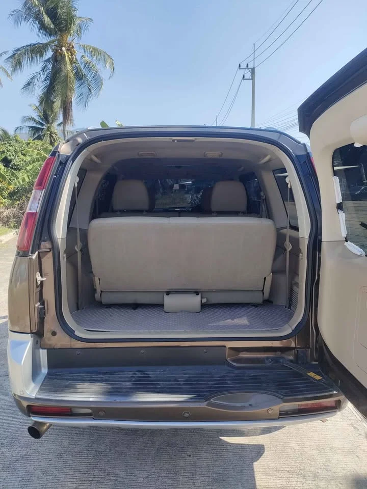 2010 Ford Everest I 2