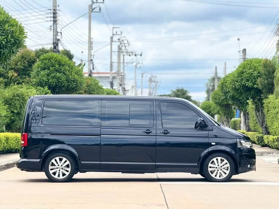 2014 Volkswagen Caravelle T5 3