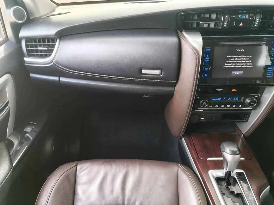 2019 Toyota Fortuner II 3