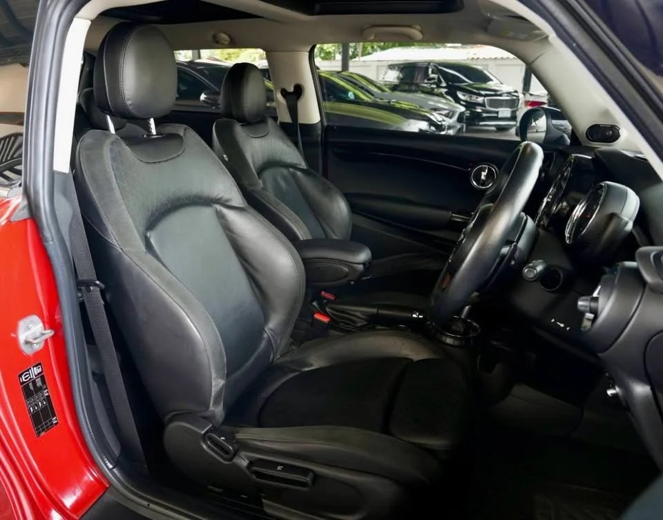 2015 Mini Hatch  III 2