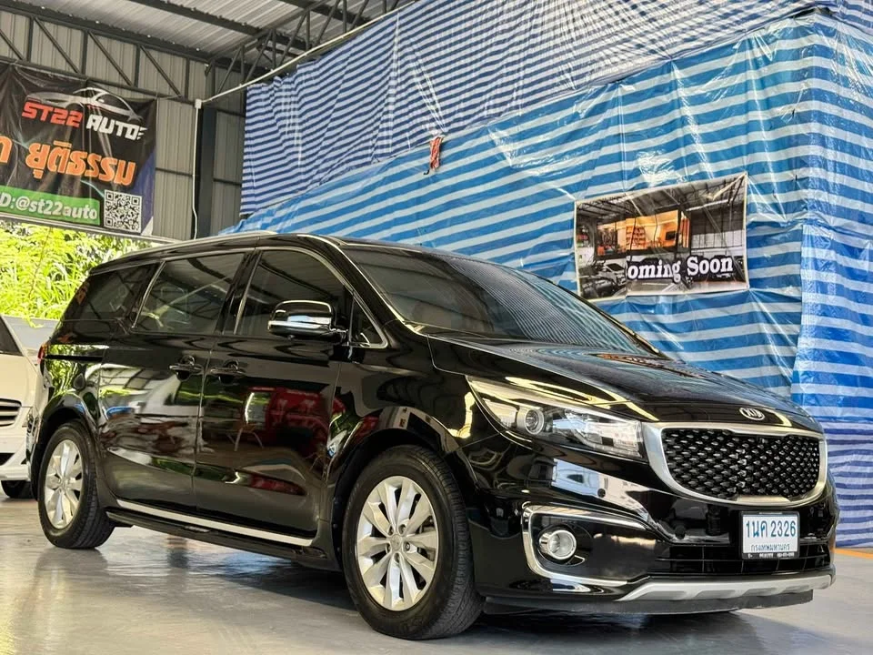 2015 Kia Carnival III 2