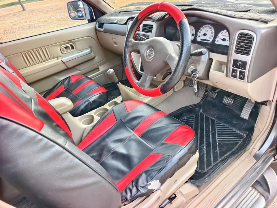 2006 Nissan Frontier I 2