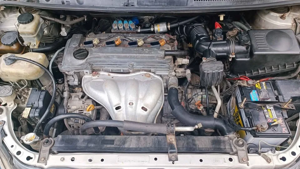 2004 Toyota Wish I 2