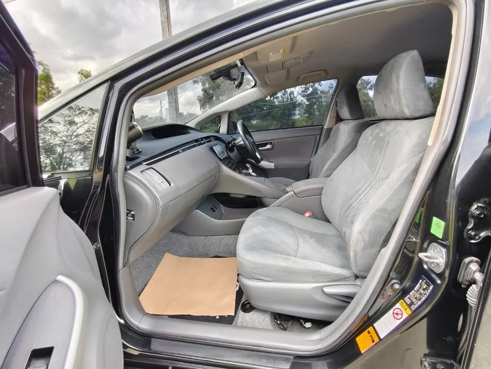 2011 Toyota Prius III 3