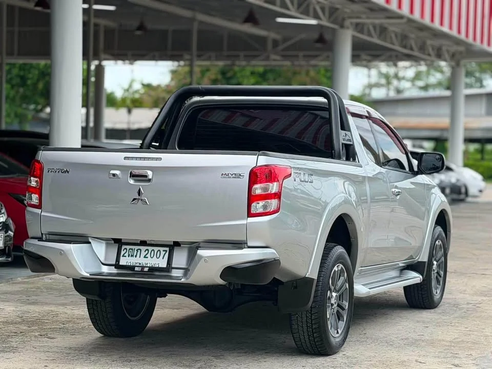 2018 Mitsubishi Triton V 3