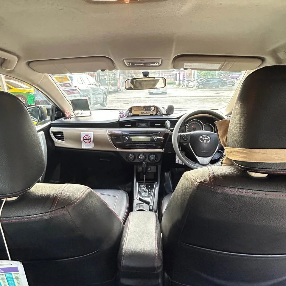 2015 Toyota Corolla Altis XI (E170) 3