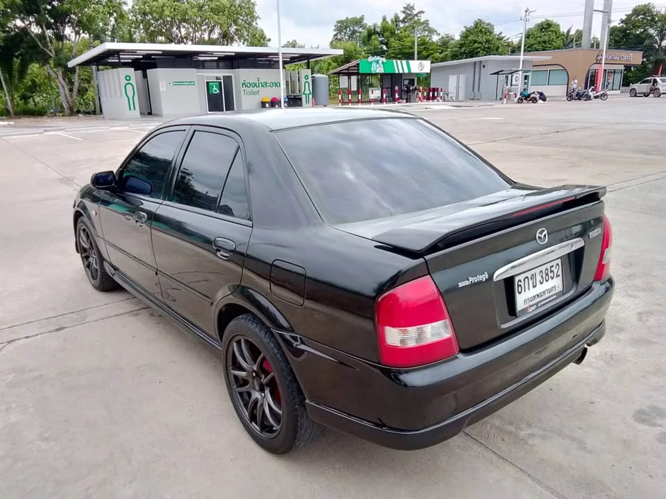 2004 Mazda 323 VIII 2