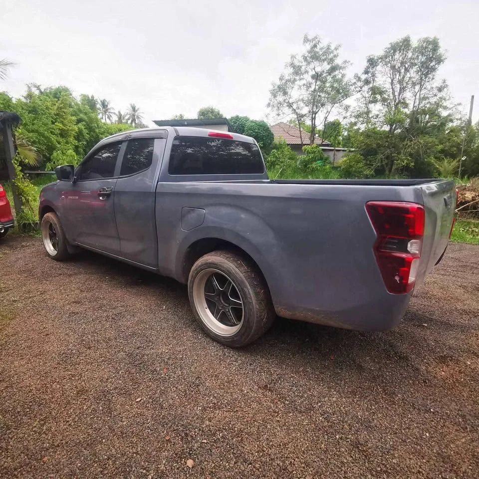 2023 Isuzu D-Max III (RG) 3