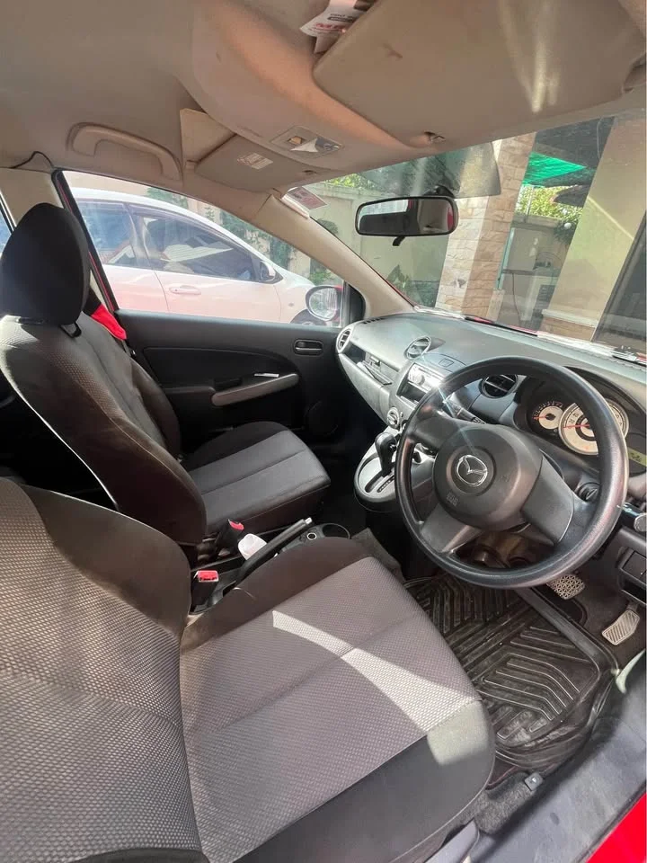 2012 Mazda 2 II 3