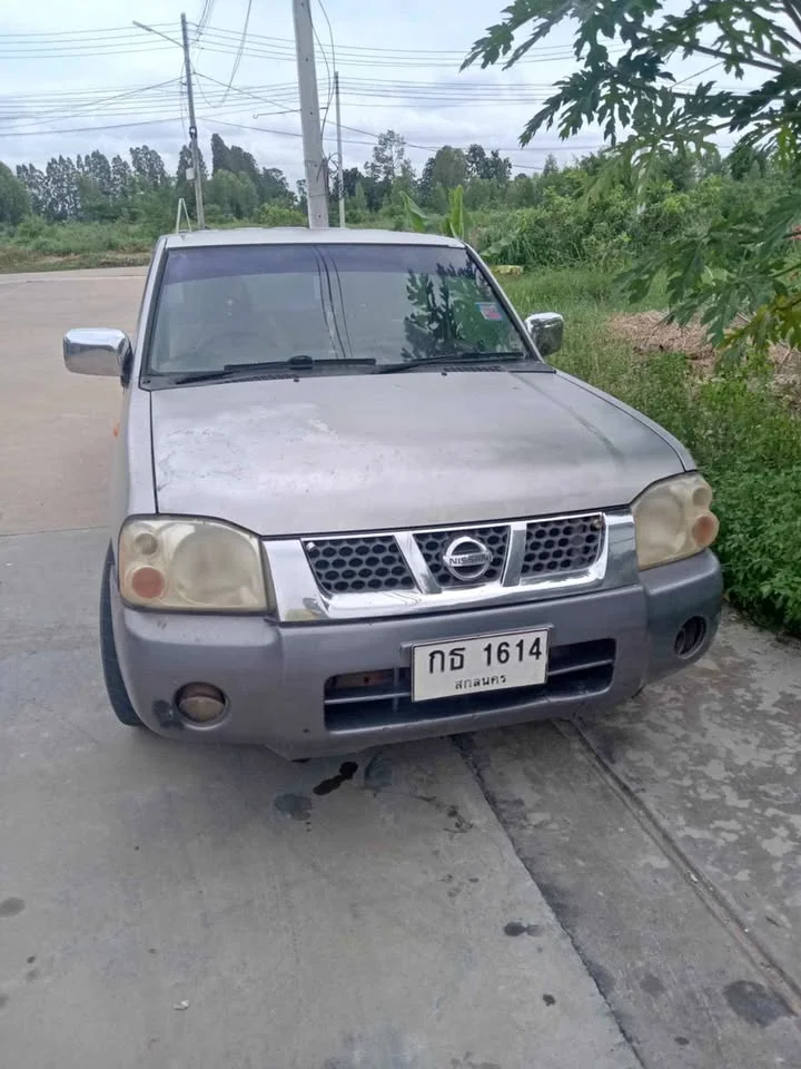 2010 Nissan Frontier I 3