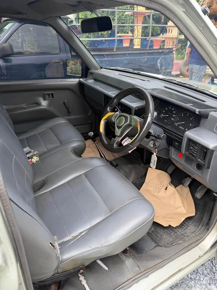 1995 Mitsubishi Triton II 3