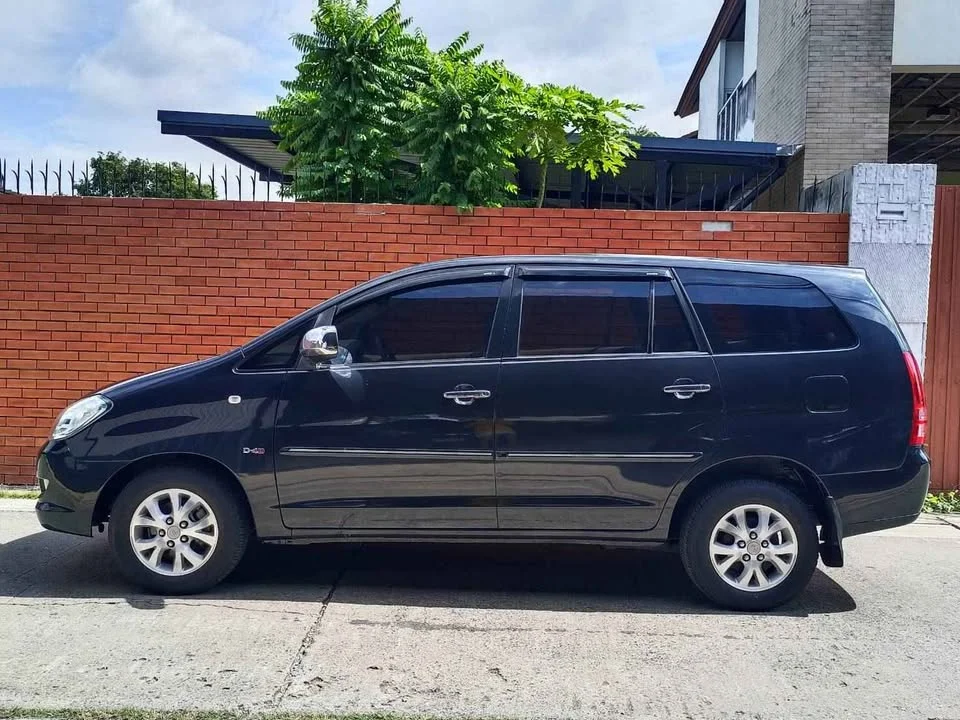 2005 Toyota Innova I 2