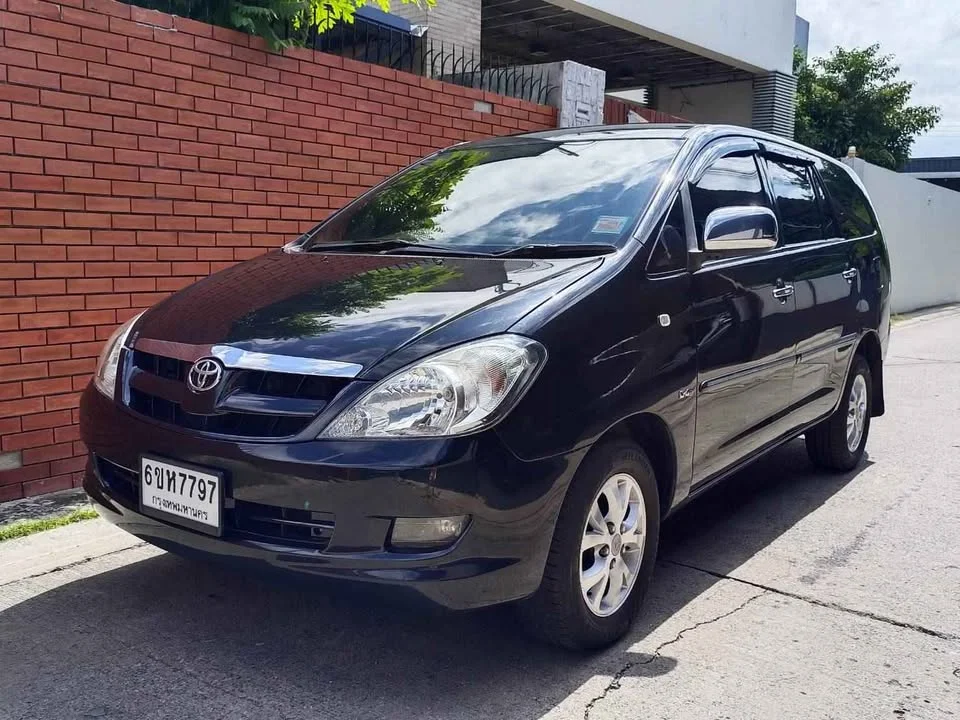 2005 Toyota Innova I 3