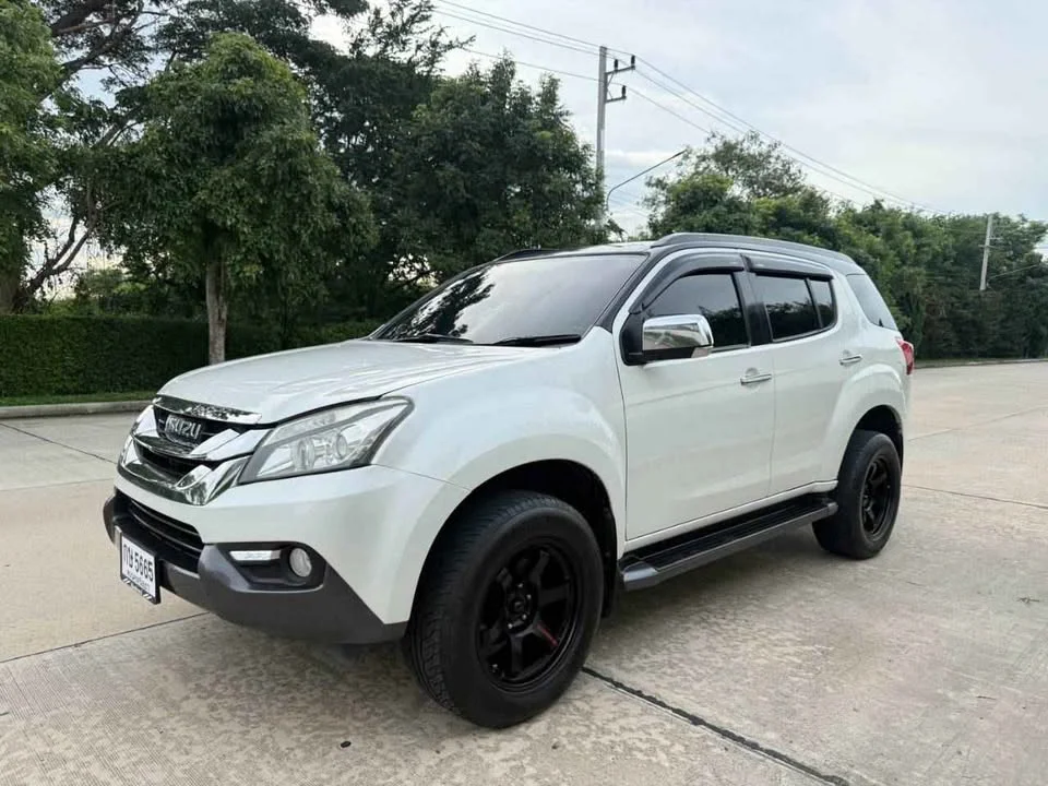 2014 Isuzu MU-X I 2