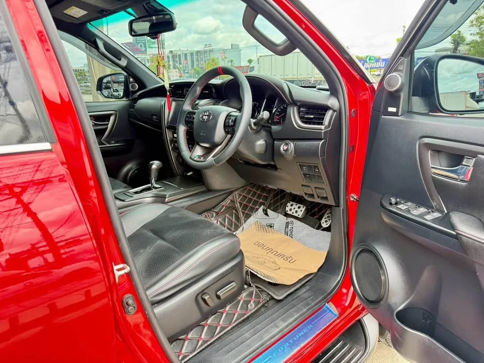 2022 Toyota Fortuner II 3