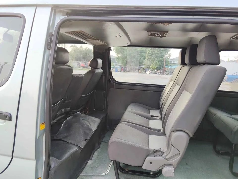 2002 Toyota Commuter IV (H100) 2