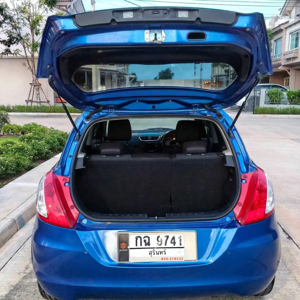 2015 Suzuki Swift II 3