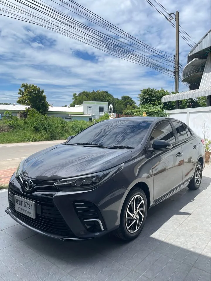 2021 Toyota Yaris ATIV III 3