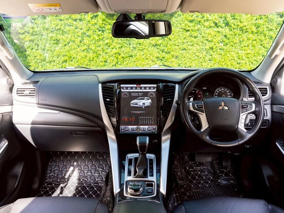2015 Mitsubishi Pajero Sport III 3