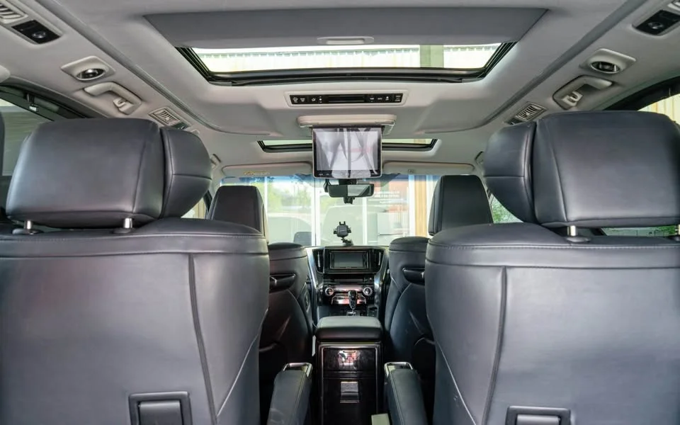 2017 Toyota Alphard, Vellfire III (AH30) 3