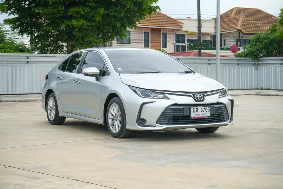 2019 Toyota Corolla Altis XII (E210) 3