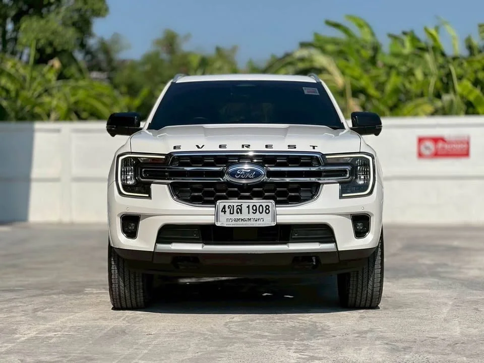 2023 Ford Everest III 2