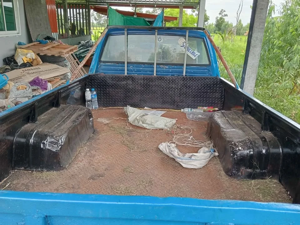1990 Mitsubishi Triton I  3
