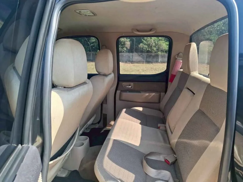 2551 Mazda BT-Series I 3