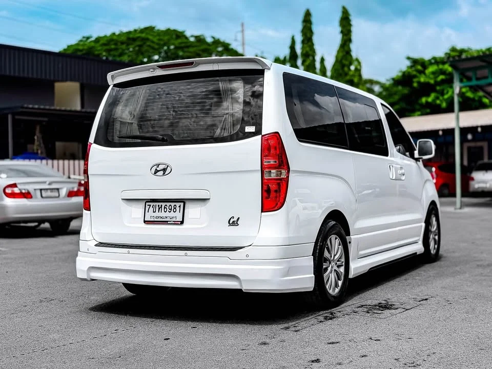 2011 Hyundai H-1 II 2