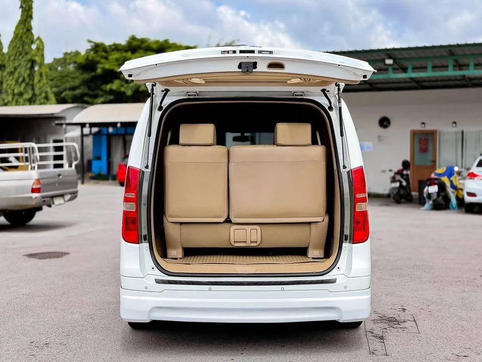 2011 Hyundai H-1 II 3