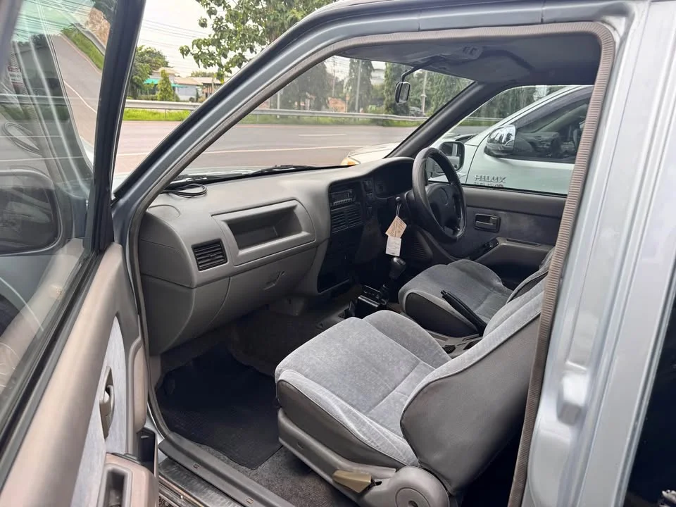 2001 Isuzu Faster Dragon Eyes III 3