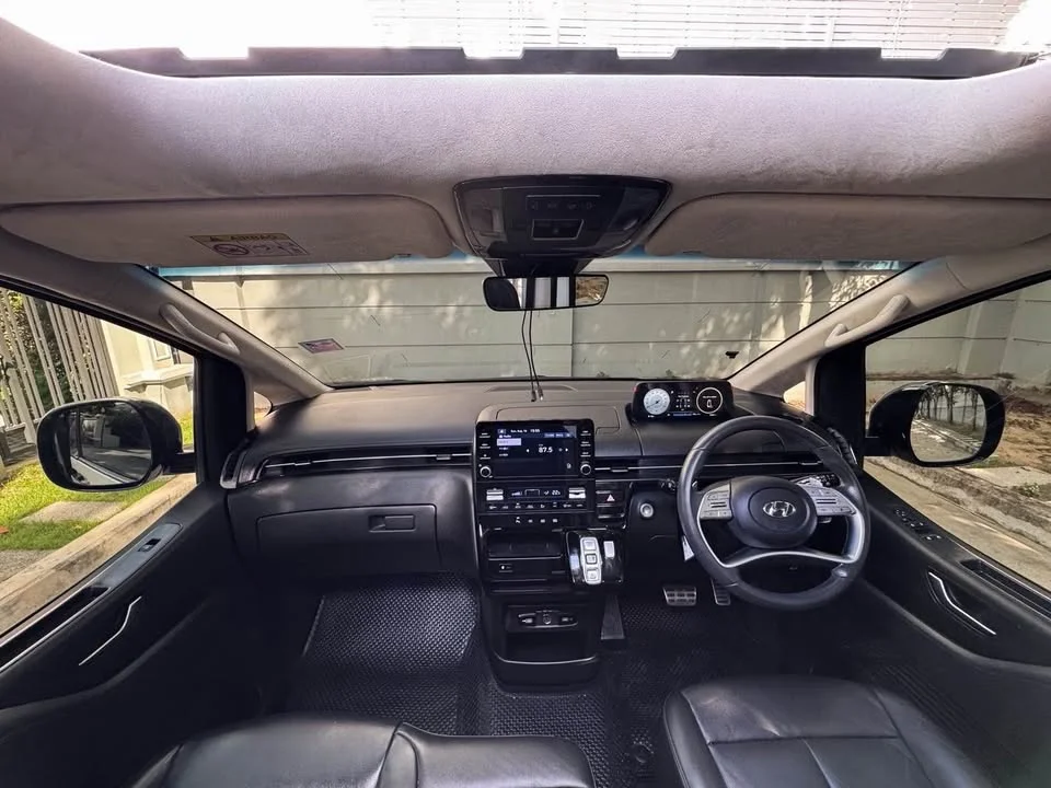 2023 Hyundai Staria US4 2