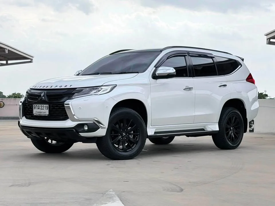 2019 Mitsubishi Pajero Sport III 3