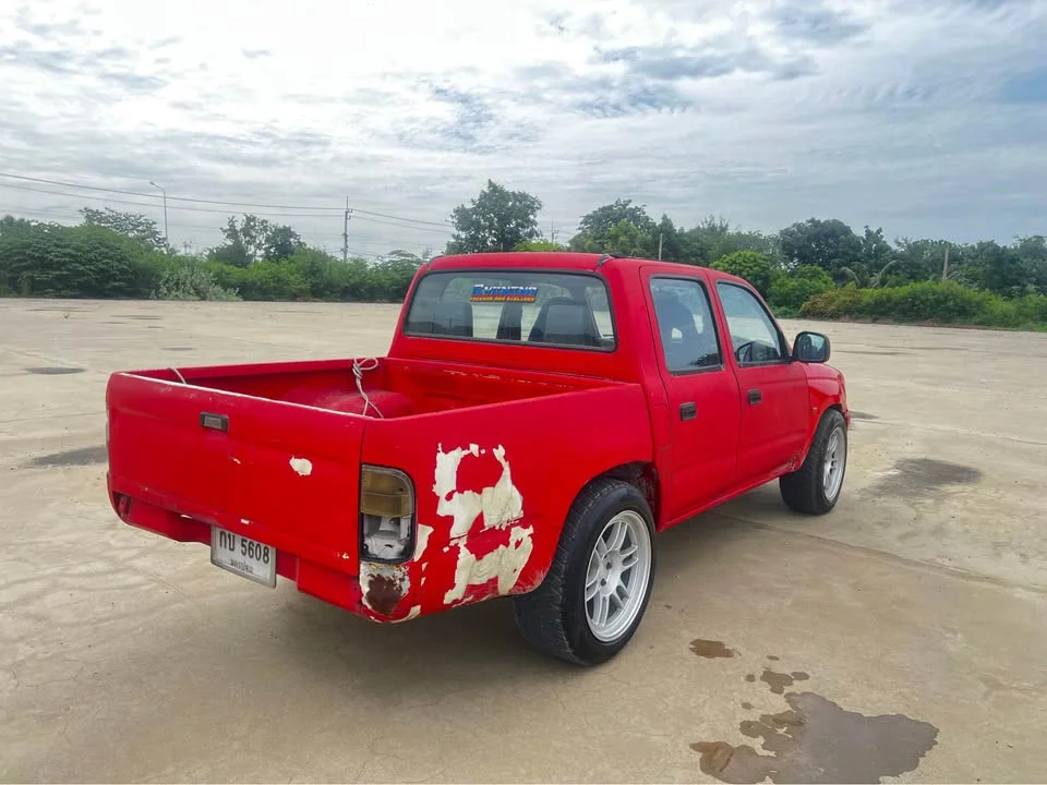 Toyota Hilux Tiger VI 2