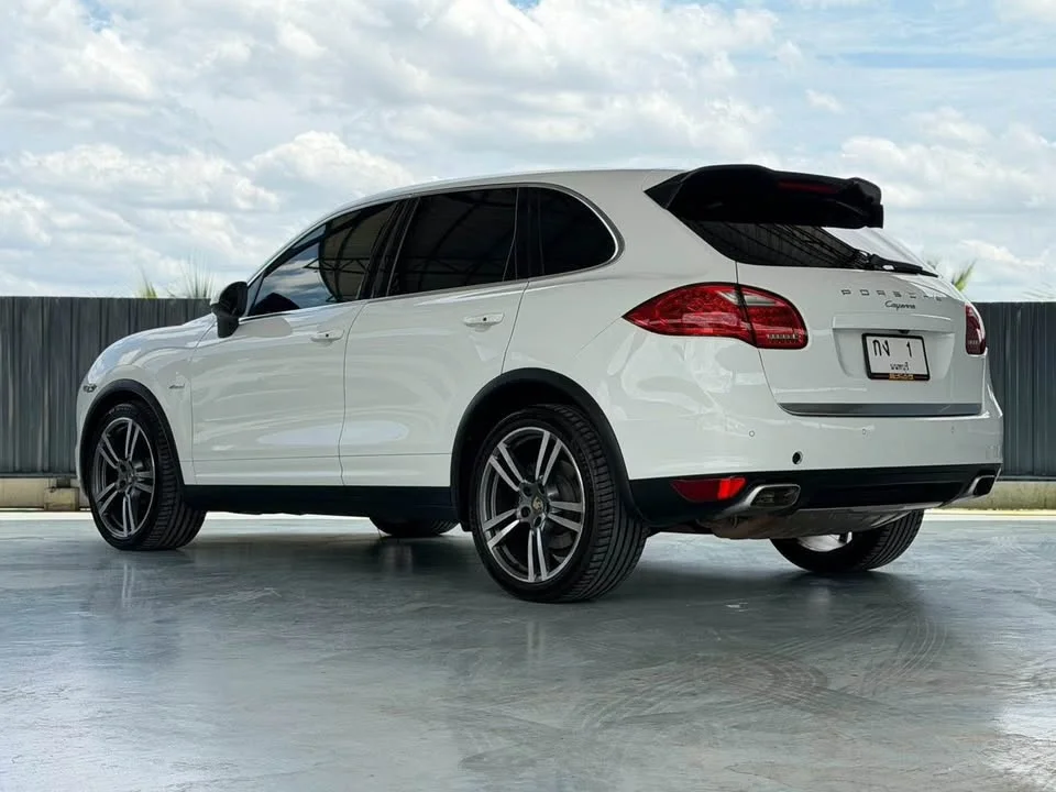 2012 Porsche Cayenne II 2