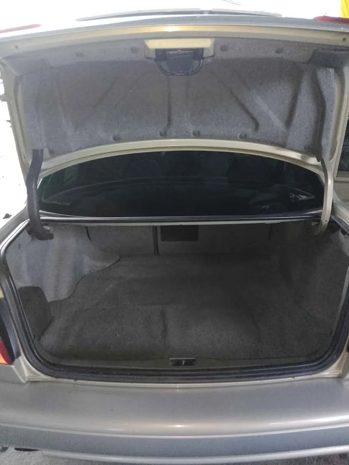 2001 Volvo S70 3