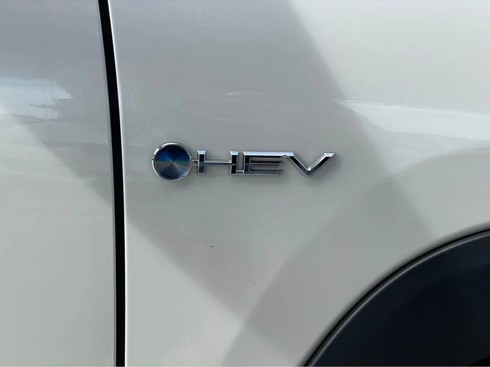 2025 Toyota Yaris Cross AC200 2