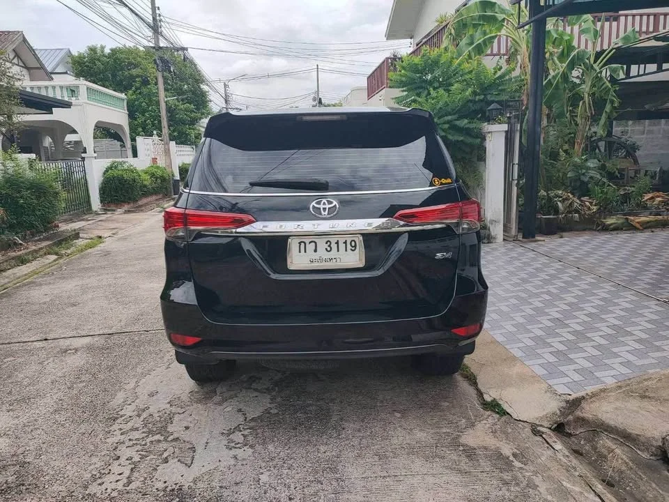 2018 Toyota Fortuner II 2