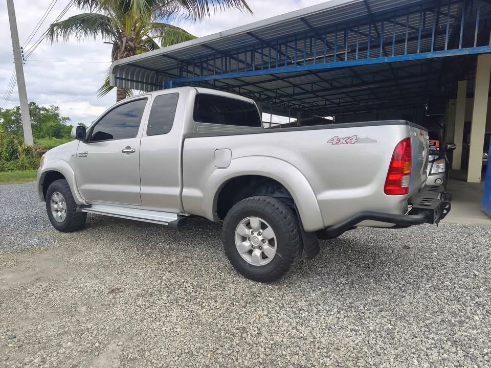 2007 Toyota Hilux VII 2