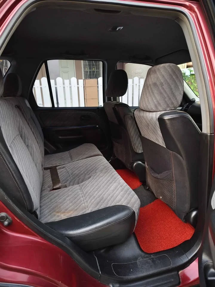 2002 Honda CR-V II 3