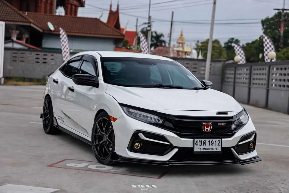 2017 Honda Civic X 2