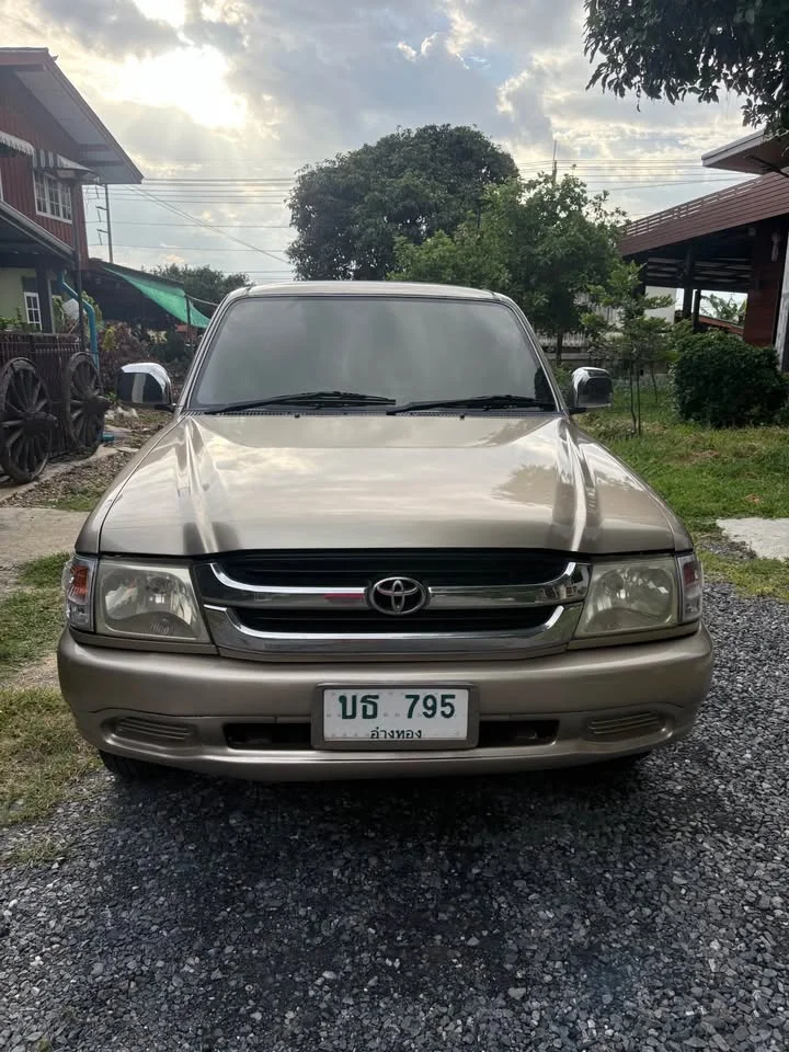 2002 Toyota Hilux Tiger VI 3