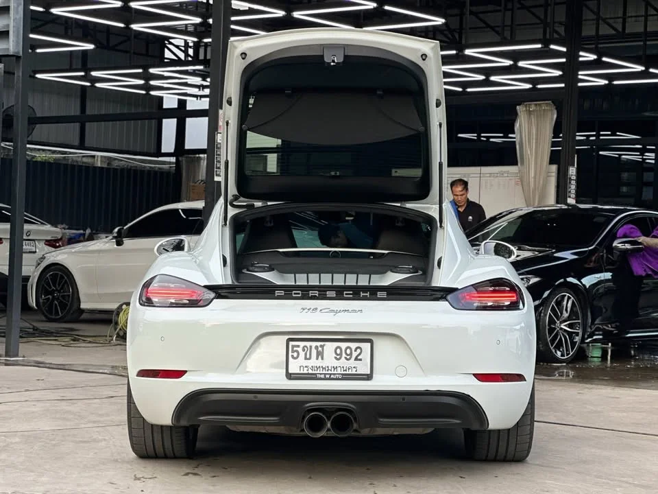 2016 Porsche 718 Boxster and Cayman IV 2