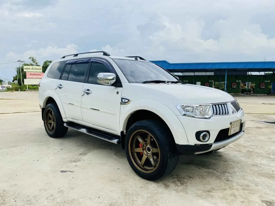 2012 Mitsubishi Pajero Sport II 3