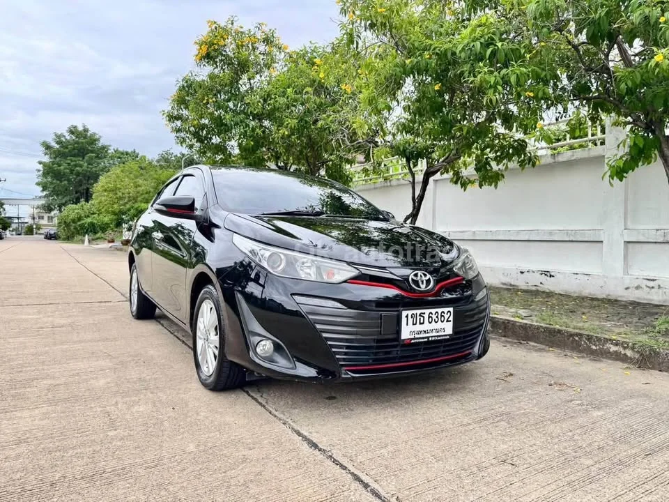 2018 Toyota Yaris ATIV III 2