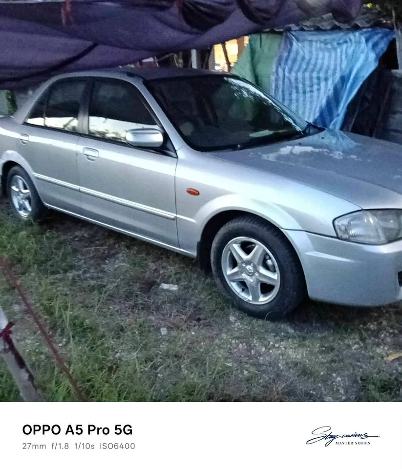 2000 Mazda 323 VIII 2